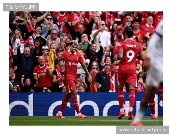 伯恩茅斯闪击破门遭判越位 抢攻战术险些收获完美开局 伯恩茅斯闪击破门遭判越位 抢攻战术险些收获完美开局